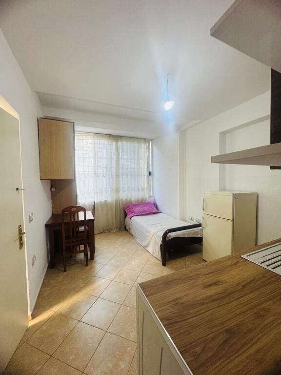 Monolocale in affitto, 21 Dhjetori