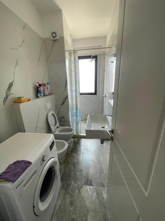 Affittasi 1+1 presso l'università europea a 500€