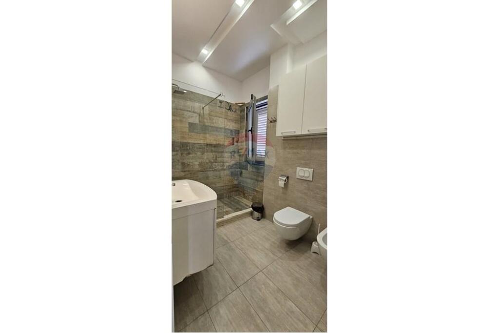 Villa for rent at the Tirana Lake!