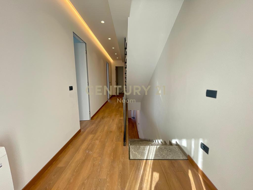 🌿 Luxury Villa for Rent in “Forest” Residence – Dry Lake, Tirana