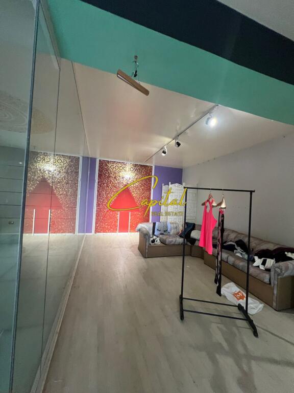 AMBIENTE COMMERCIALE IN AFFITTO 100 M2 EX MERCATO ELETTRICO 1000 EURO
