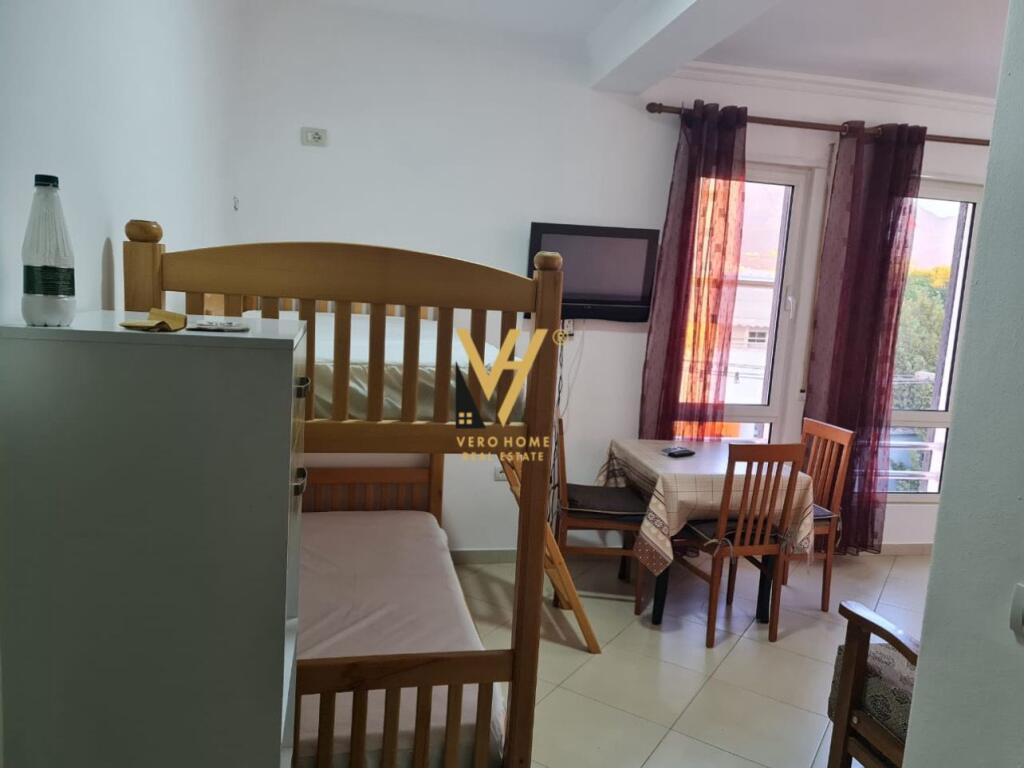 MONOLOCALE IN AFFITTO A AMERICAN 2, VIA DIBRA 38.000 LEKE