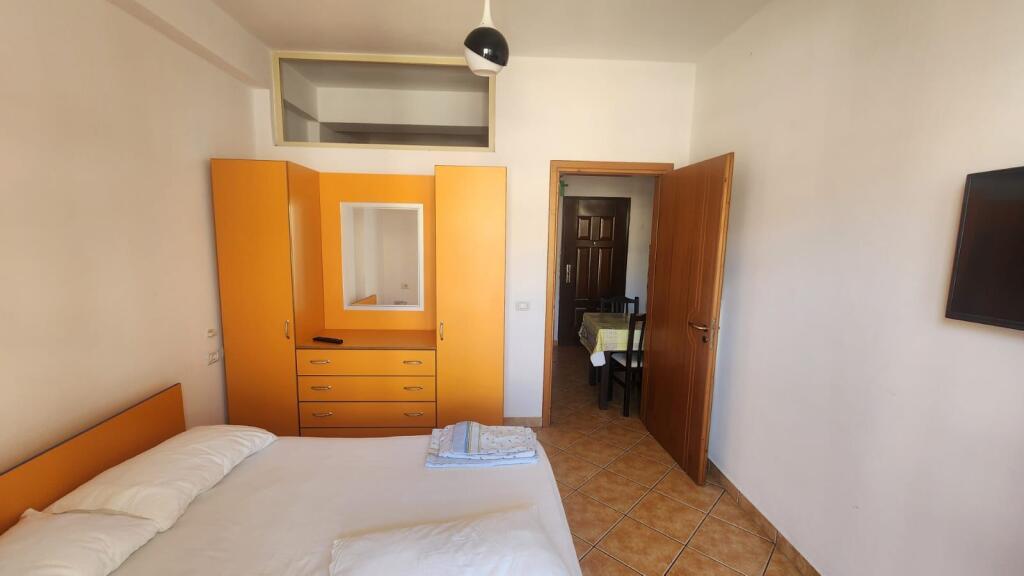 Shitet apartament ne Orikum