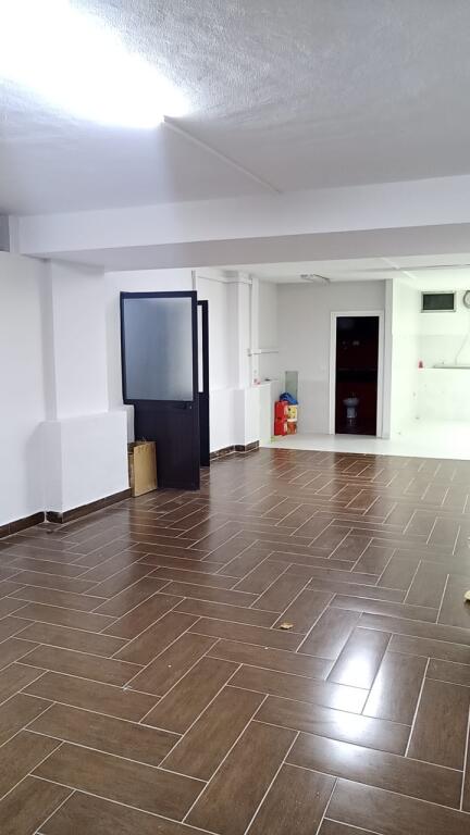 VENDITA MAGAZZINO 109 M2 IRFAN TOMINI 120.000 EURO