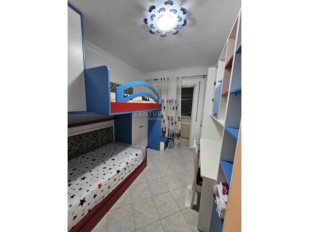 Apartment 2+1 for rent in Shkozë