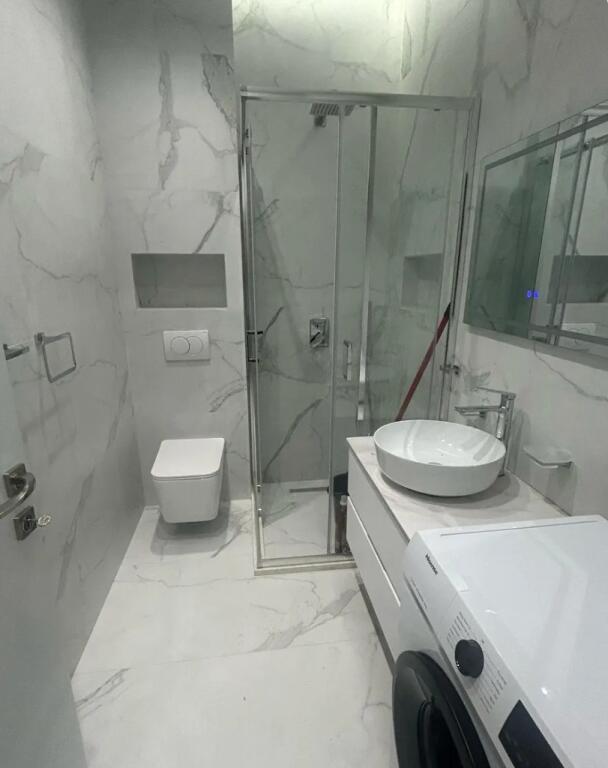 Shitet Apartament 2+1+2 | Qendra e Tiranës – Tek 9-Katëshët
