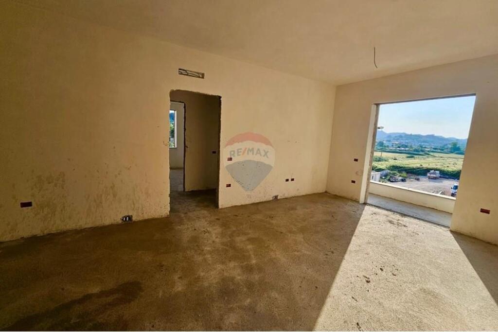 Apartment 2+1+2 for sale with Parking Space, Astir, Tirana. ID: 1005-1