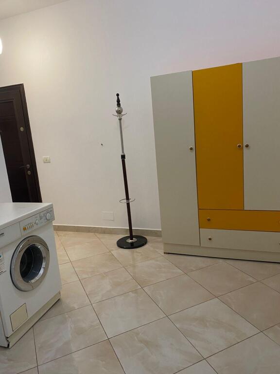 Appartamento 1+1+1 Balcone In Affitto