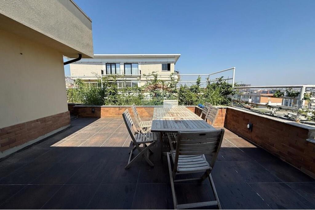 Apartament 3+1+Verande per shitje Kop Zoologjik!

