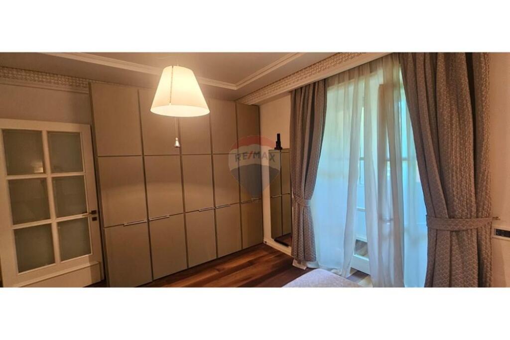 Tirana, affittasi appartamento 2+1 al 2° piano, 75 m² 700 €