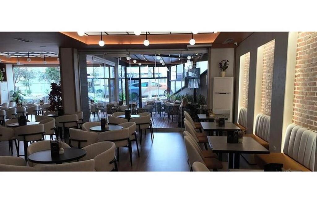 Bar-Lounge for rent