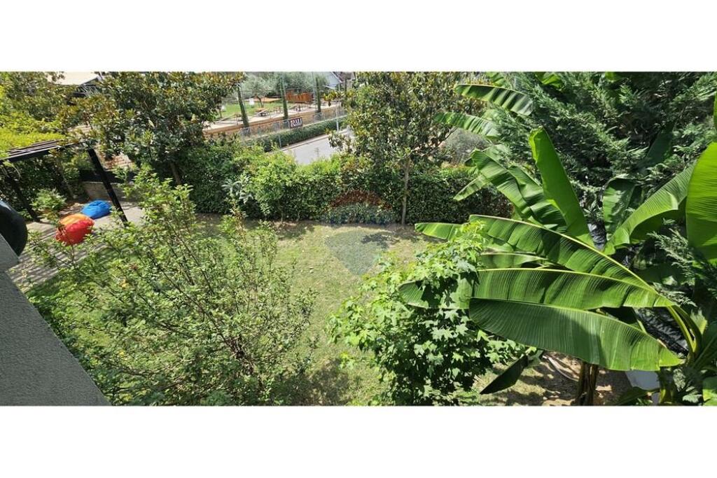 Villa for rent at the Tirana Lake!