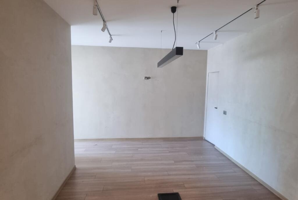 OFFICE FOR RENT 106 M2 BLOK 1,000 EURO