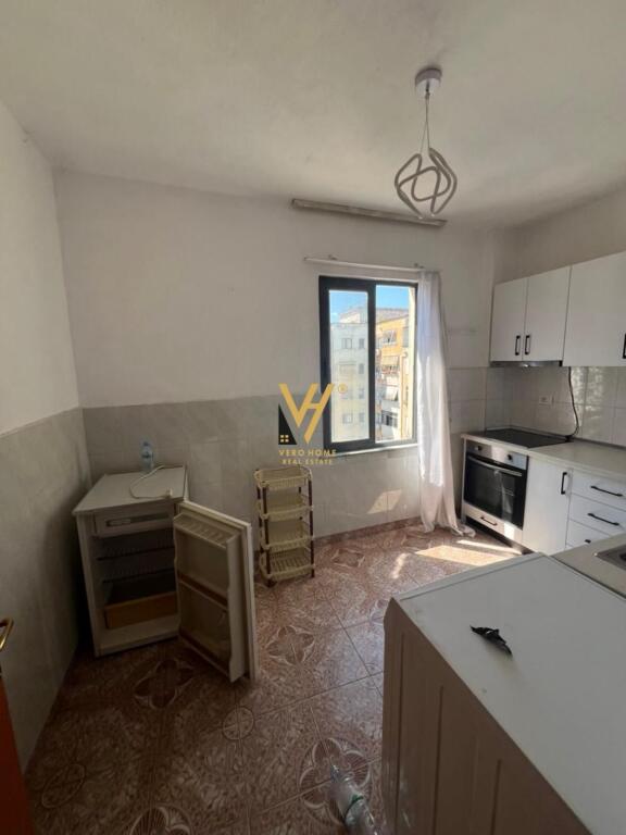 APPARTAMENTO 1+1+BLK IN AFFITTO AL PALAZZO CON FRECCIA 350 EURO