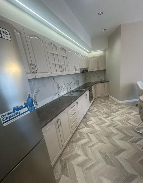Shitet Apartament 2+1+2 | Qendra e Tiranës – Tek 9-Katëshët
