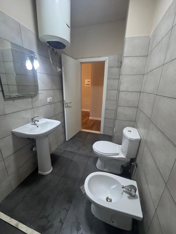 VENDESI APPARTAMENTO 2+1 A FRESK