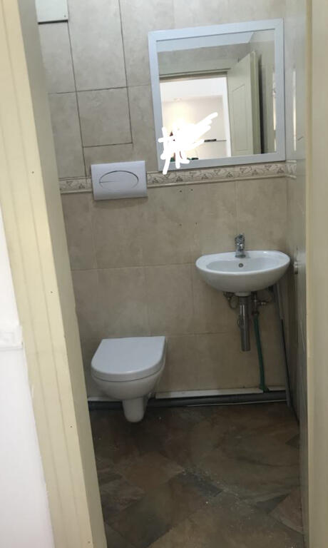 Shop for sale in block