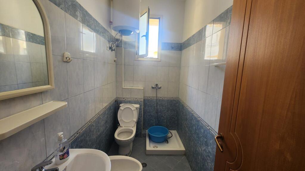 Shitet apartament ne Orikum