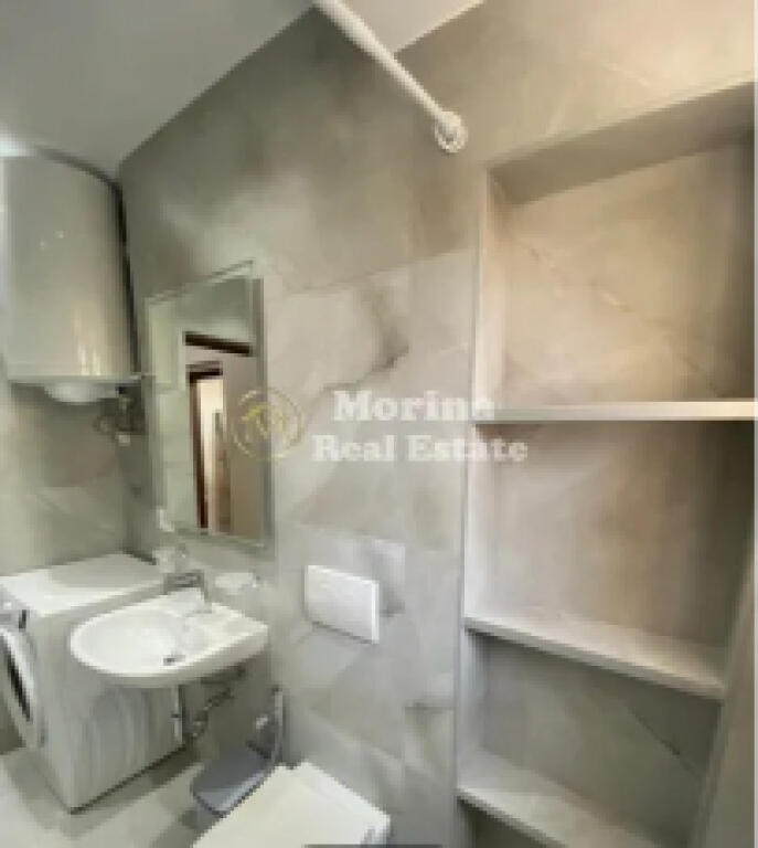 Appartamento 2+1, Via Mine Peza, 700 Euro/mese.