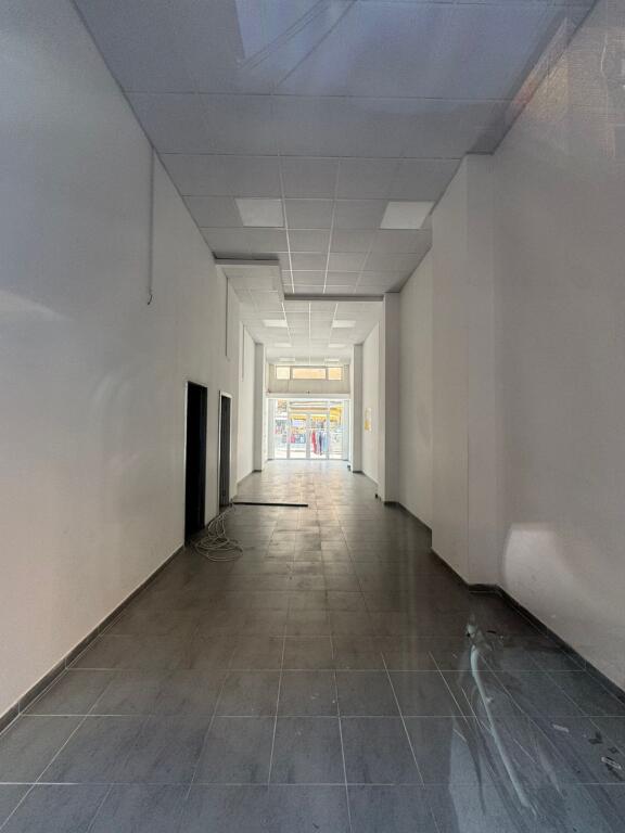 Business premises for rent at Cam Market.