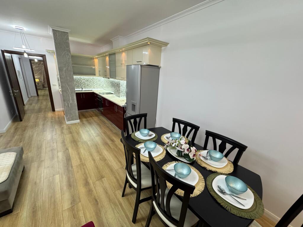 Appartamento 2+1 in Vendita 📍 Posizione: Kombinat, Tirana 💰 Prezzo: 147.000 Euro