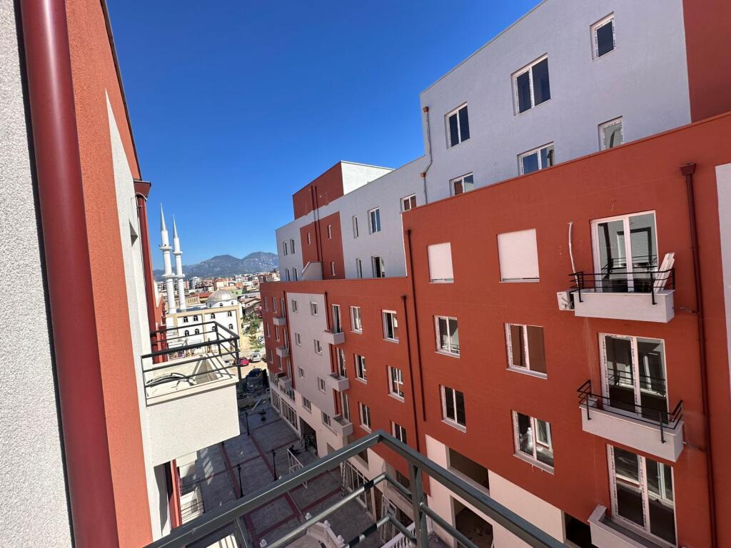 Apartament 1+1 me qera 500 eu