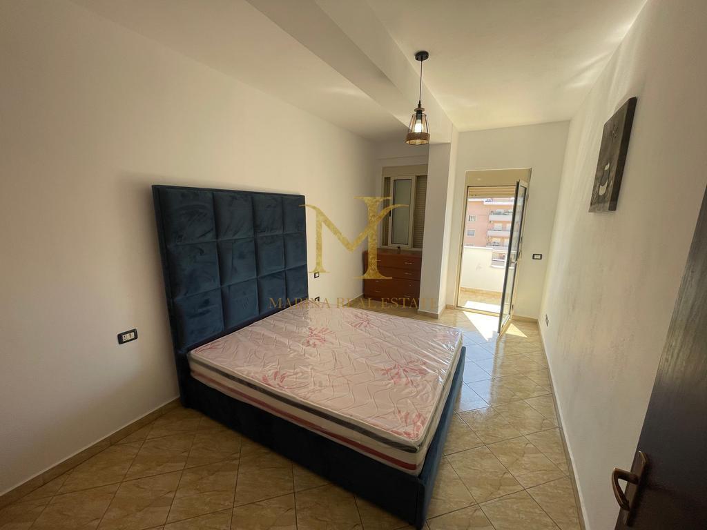 SHITET APARTAMENT 1+1 PRANE KAZAZIT NE DURRES !!