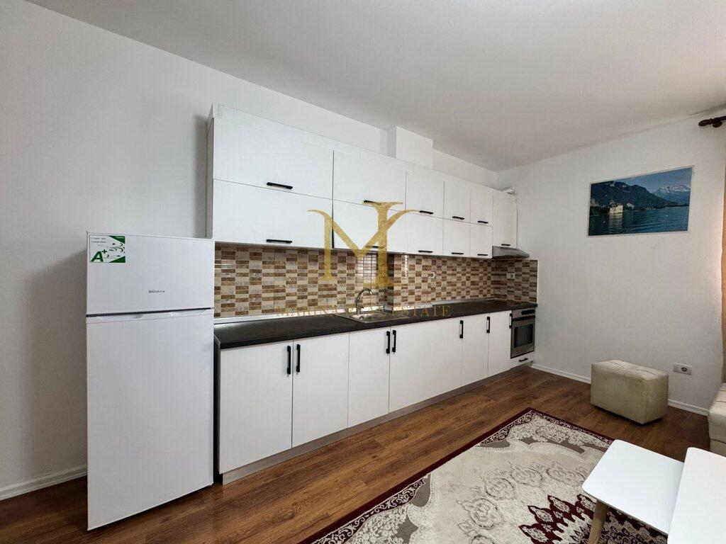 OFROHET PER SHITJE APARTAMENT 2+1 NE PLAZH DURRES !!