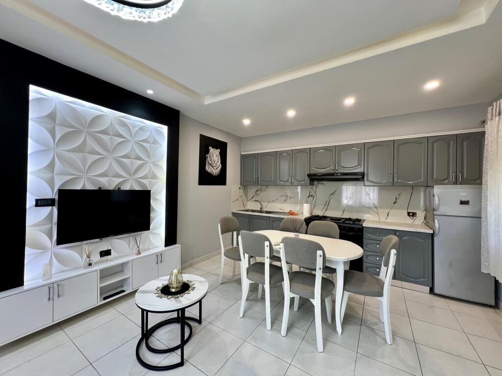 VILLA 1 FLOOR FOR RENT 750 EURO FORMER CUSTOMS