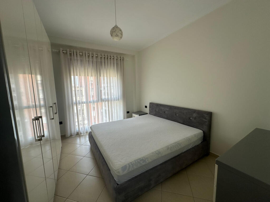 Apartament Me Qera 2+1 Tek Rruga e Kosovareve (ID B2201402) Tirane
