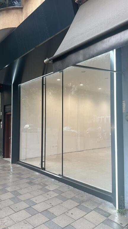 DYQAN ME QERA 40 M2 RRUGA E BARRIKADAVE 1.500 EURO