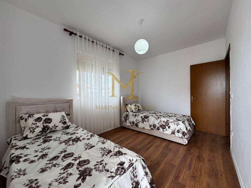 OFROHET PER SHITJE APARTAMENT 2+1 NE PLAZH DURRES !!