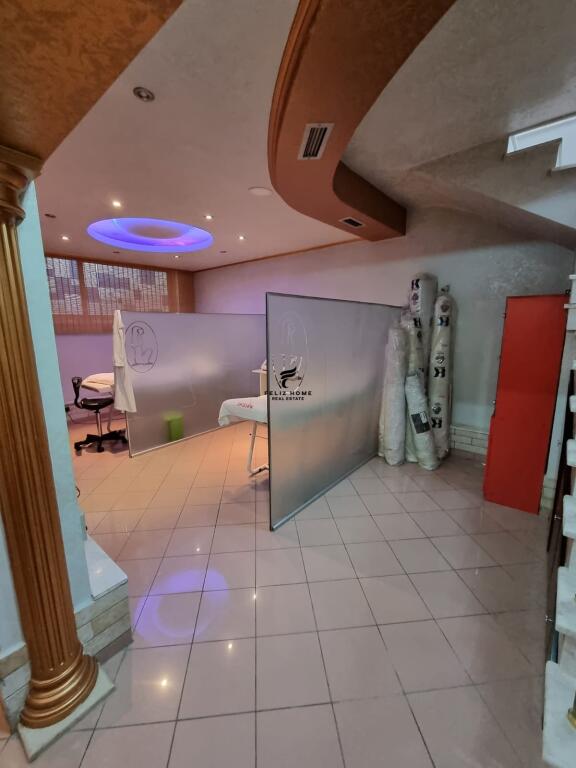 BUSINESS PREMISES FOR RENT 130 M2 MINE PEZA 1300 EURO