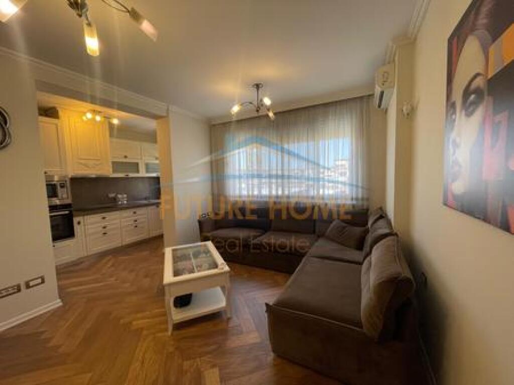 For sale, Apartment 1+1+Storage, Oxhaku, Tirana.