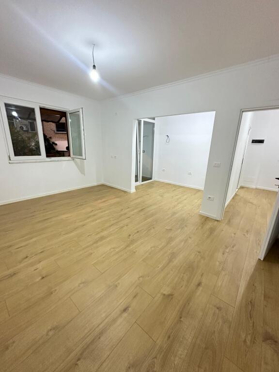 in vendita 2+1 ali dem