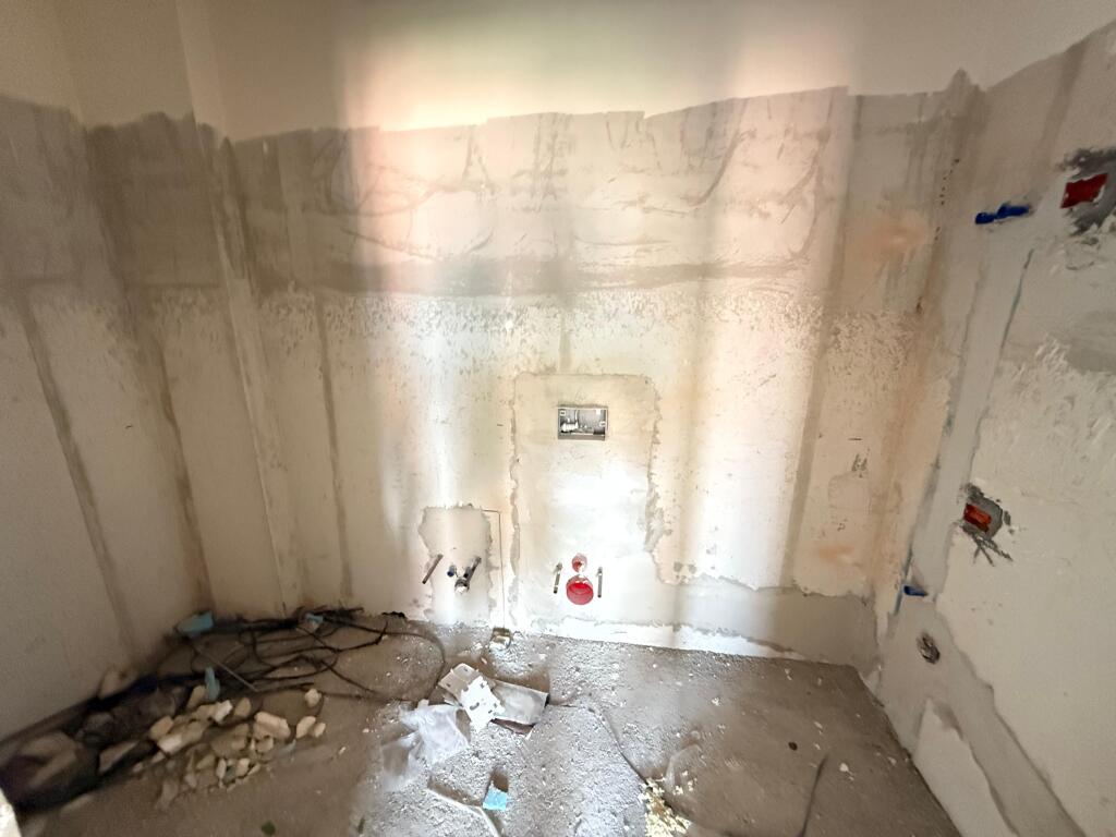📣 Shitet Apartament 2+1+2 –📍 Rruga 5 Maji, Tiranë –🏦 Mundësi blerje me kredi  💶 Çmimi: 150.000 € (i padiskutueshëm)