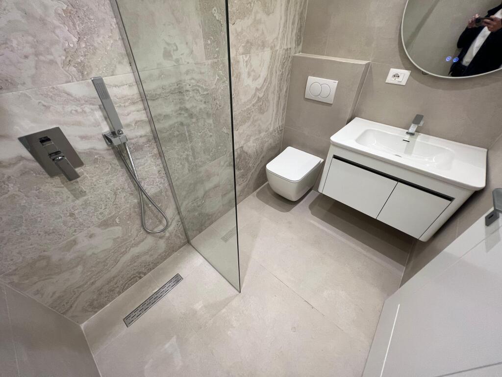 📣 FOR SALE Apartment 2+1 With 2 Bathrooms 📍 Near Delijorgji Complex 🛣️ "Kavajës" Street ✨