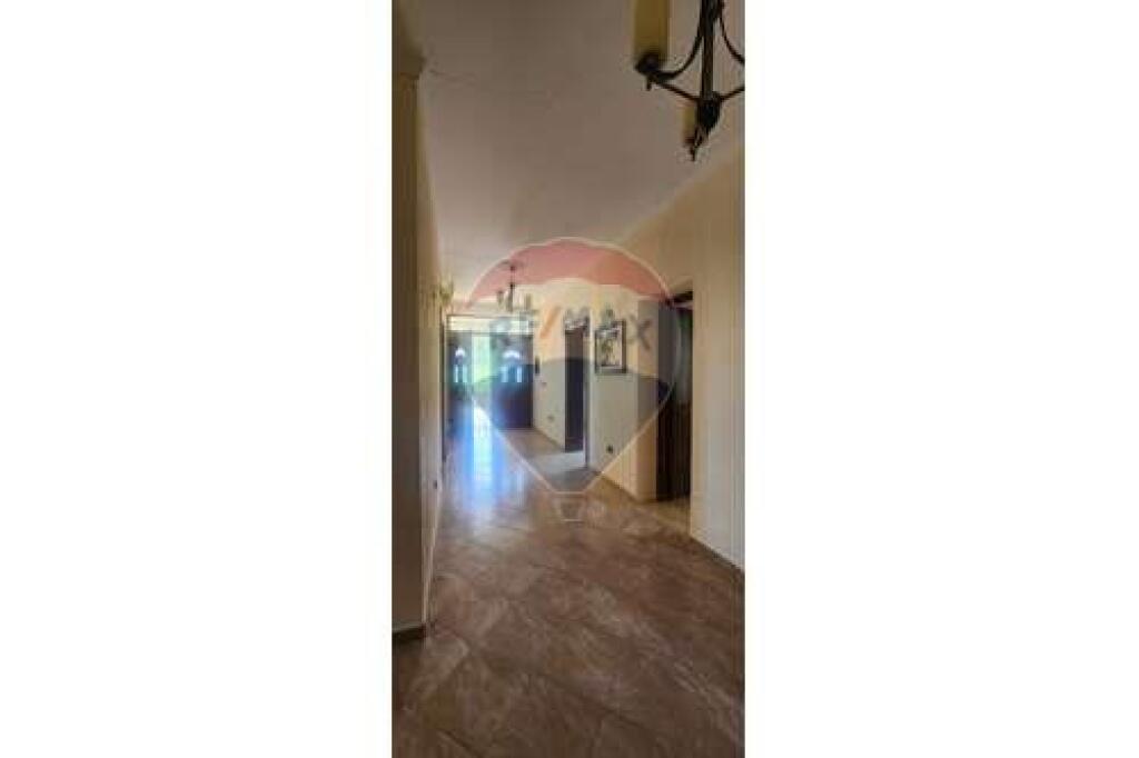 Villa in vendita, Peze Helmes