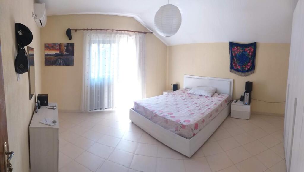 🏢In the Don Bosko area, near Supermarket Spar, a 3-story villa is for rent, partially furnished. 1,800 Euro (Gross)