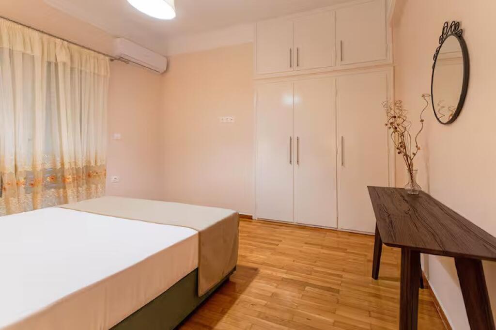 Apartament me qera 2+1 Tek Mine Peza ( B221338) Tirane