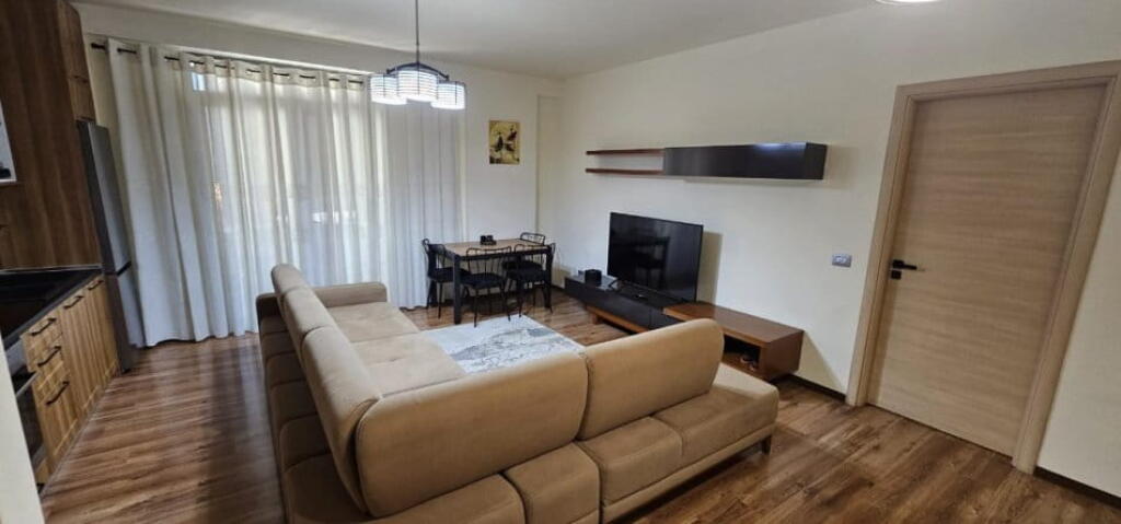 Appartamento In Affitto 1+1 In Via Dibra (ID B2101190) Tirana