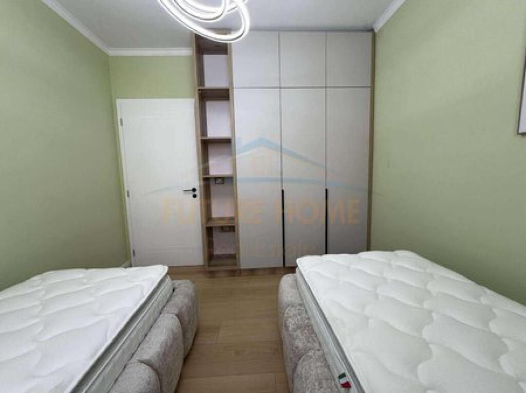 In vendita, appartamento 2+1, Yzberisht.