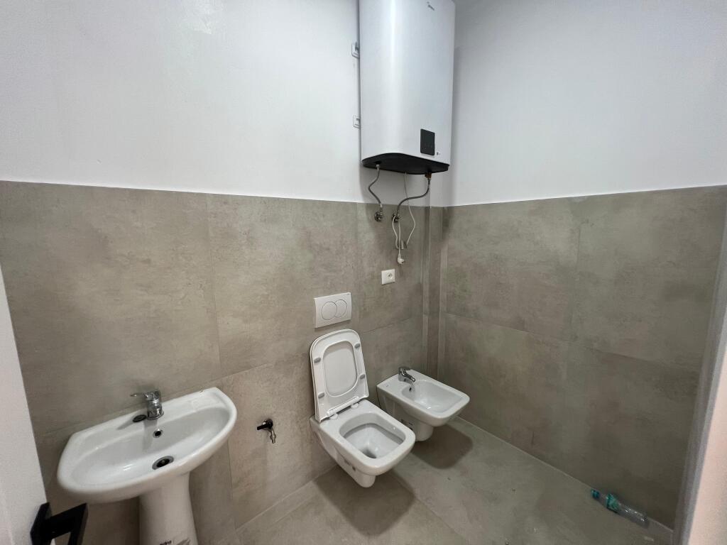 📣 FOR RENT Business Space For Office 📍 Sauk 🛣️ "Elbasanit" Street ✨