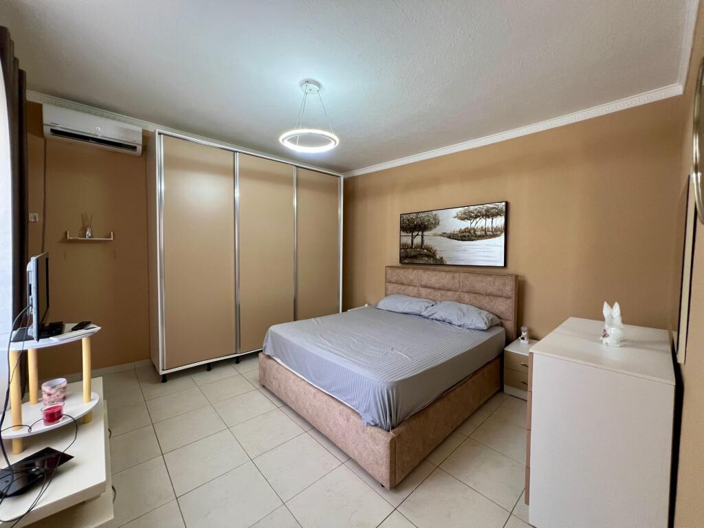 In the area of the Old Customs, near Hotel Akropoli, a 1-story house 1+1, furnished, is for rent 600 Euro