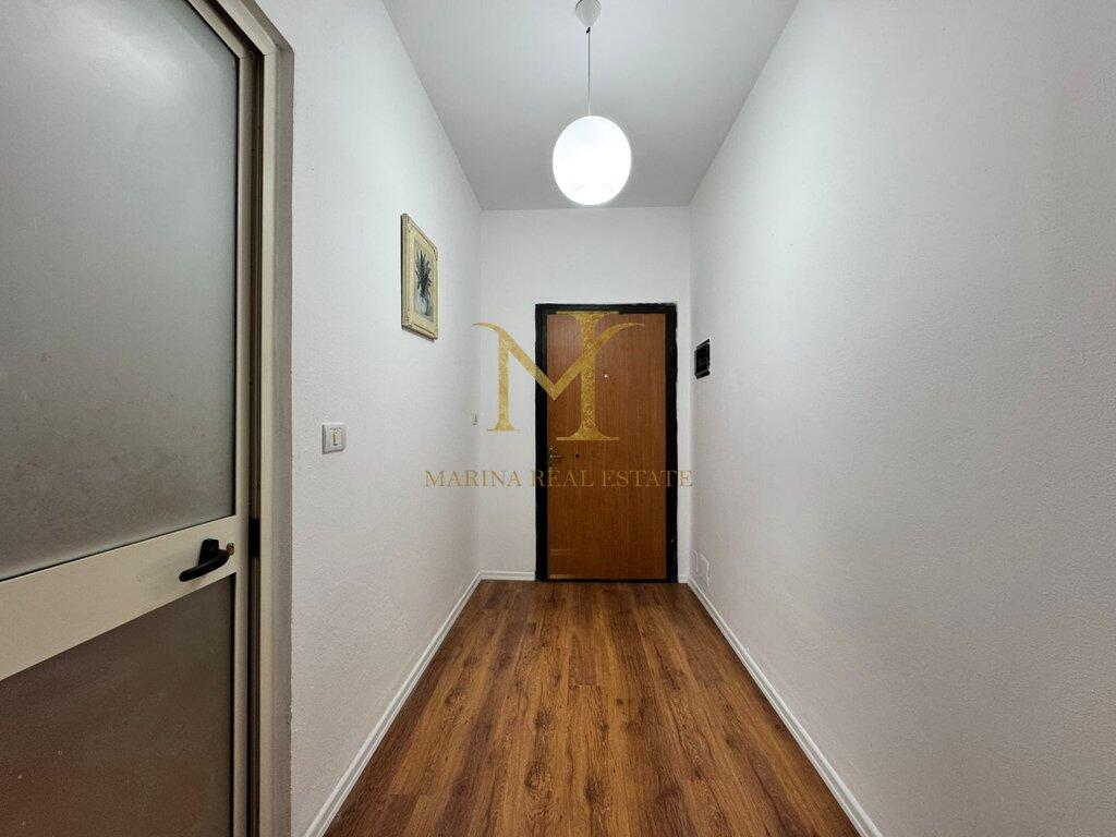 OFROHET PER SHITJE APARTAMENT 2+1 NE PLAZH DURRES !!