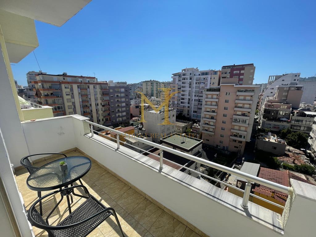 SHITET APARTAMENT 1+1 PRANE KAZAZIT NE DURRES !!