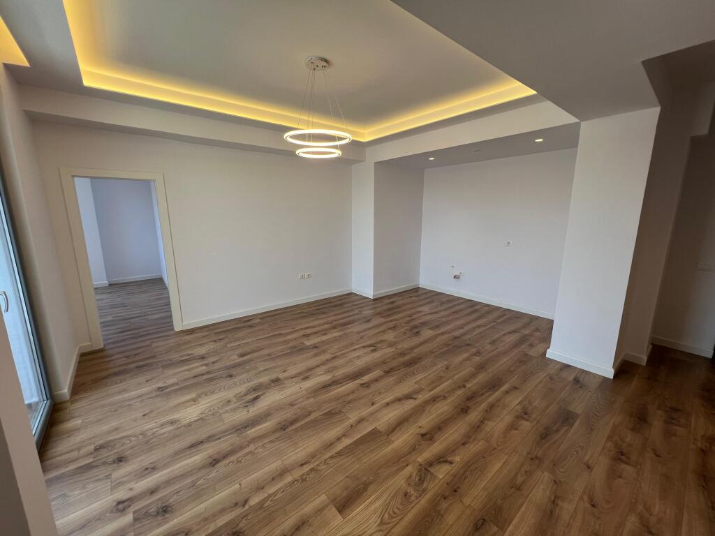 📣 FOR SALE Apartment 2+1 With 2 Bathrooms 📍 Near Delijorgji Complex 🛣️ "Kavajës" Street ✨