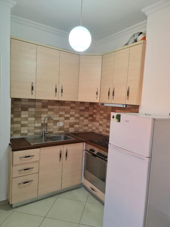 Apartment for rent spitLi amerikane 2