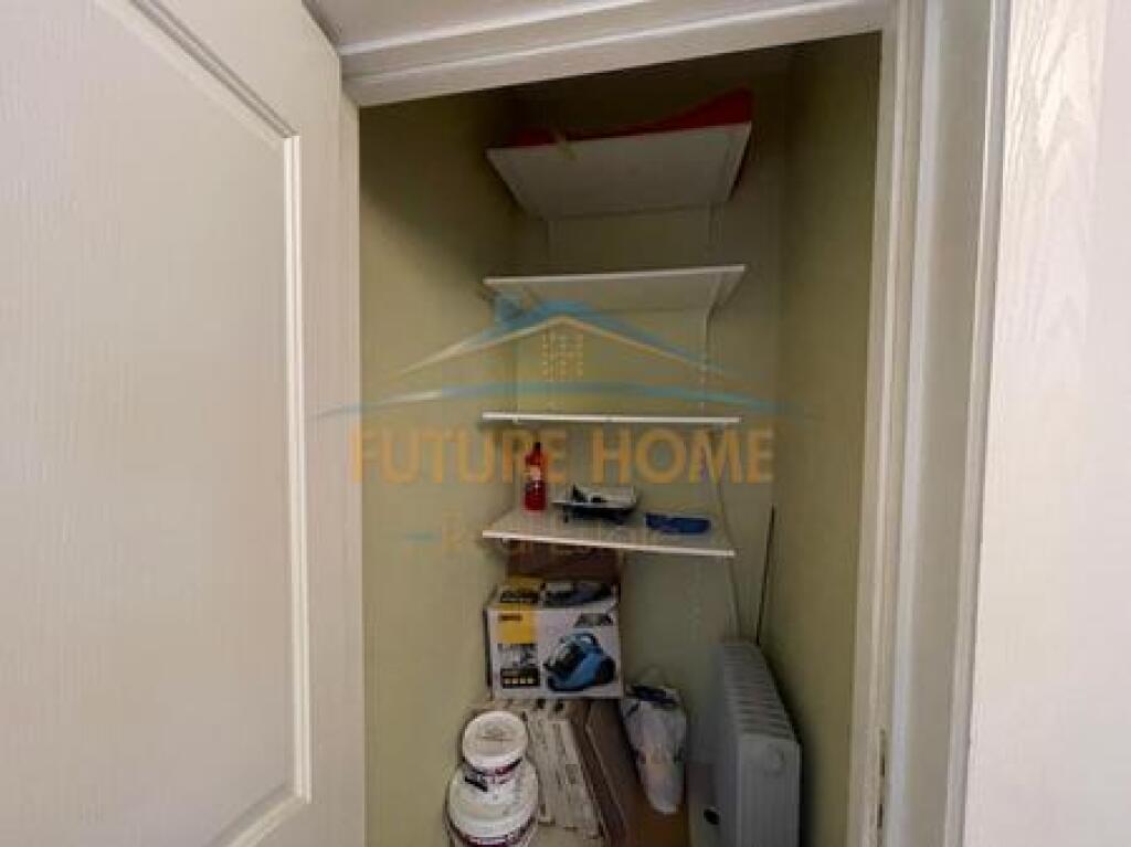 For sale, Apartment 1+1+Storage, Oxhaku, Tirana.