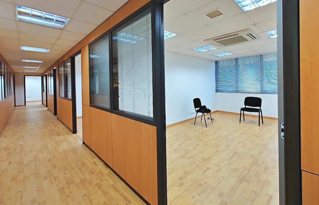 Office for Rent near the Delijorgji Complex (ID BZ2657) Tirana.